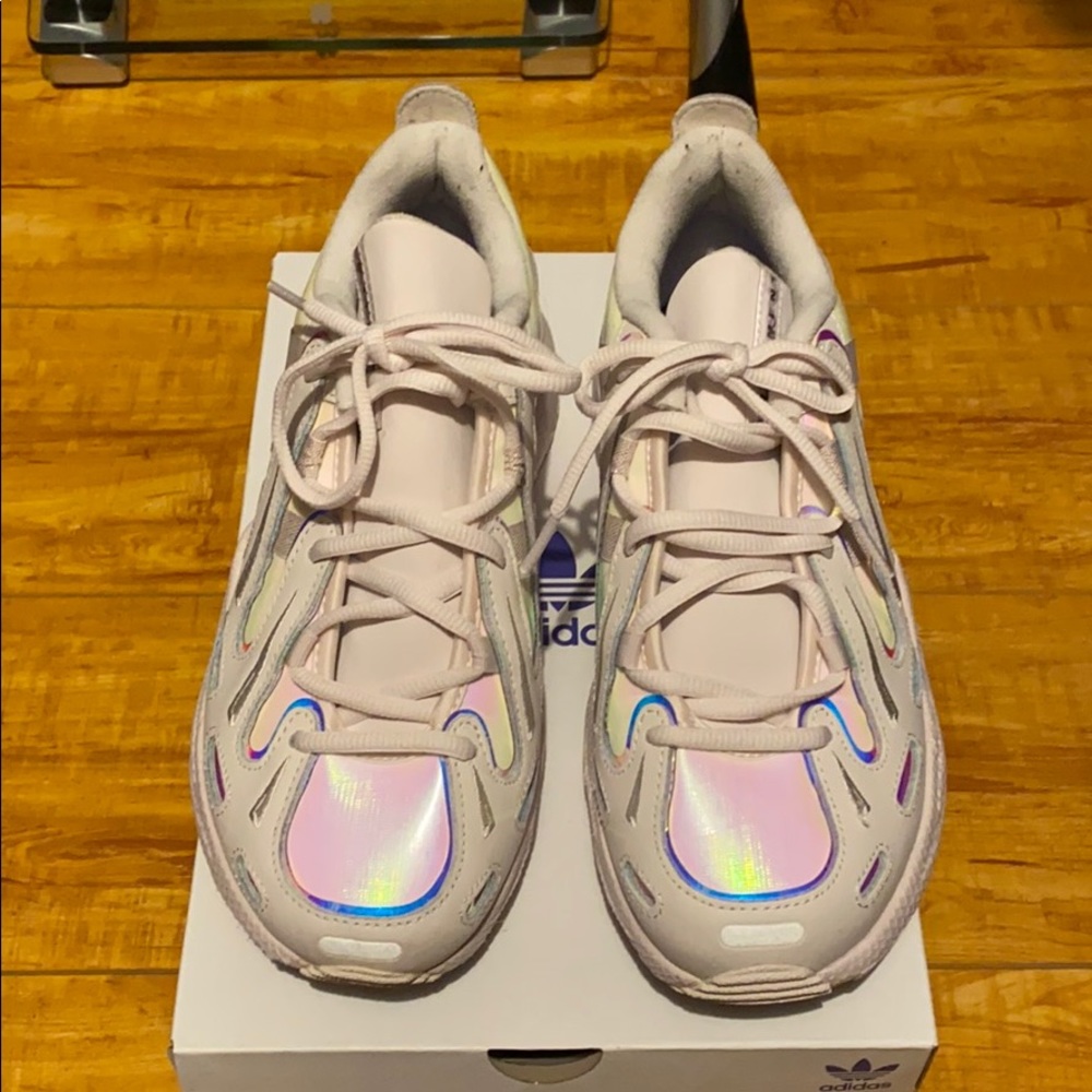 ADIDAS - Picture 2 of 6